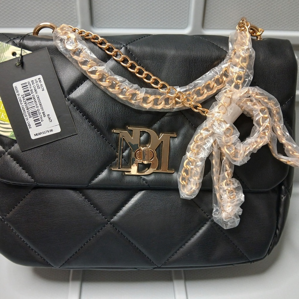 Badgley Mischka Black and Gold Quilted Shoulder Bag